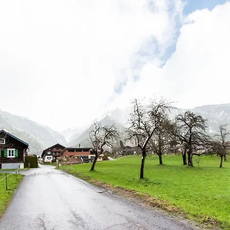 Dom wakacyjny In Montafon Nahe Skiliften St. Gallenkirch